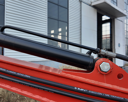 Экскаватор грузоподъемностью 1,3 тонны